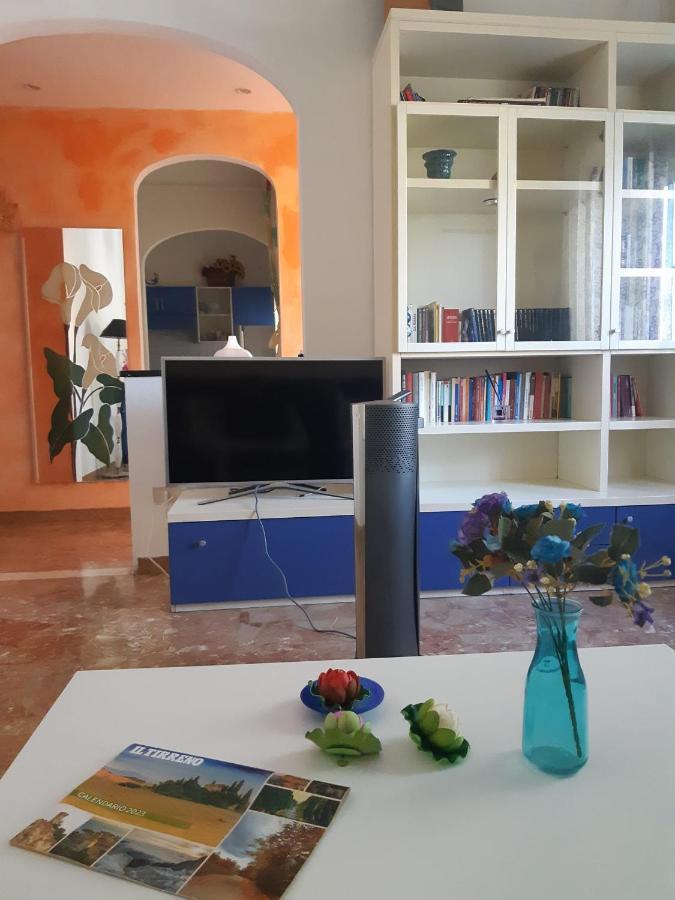 L'Isola Felice Apartamento Cecina  Exterior foto